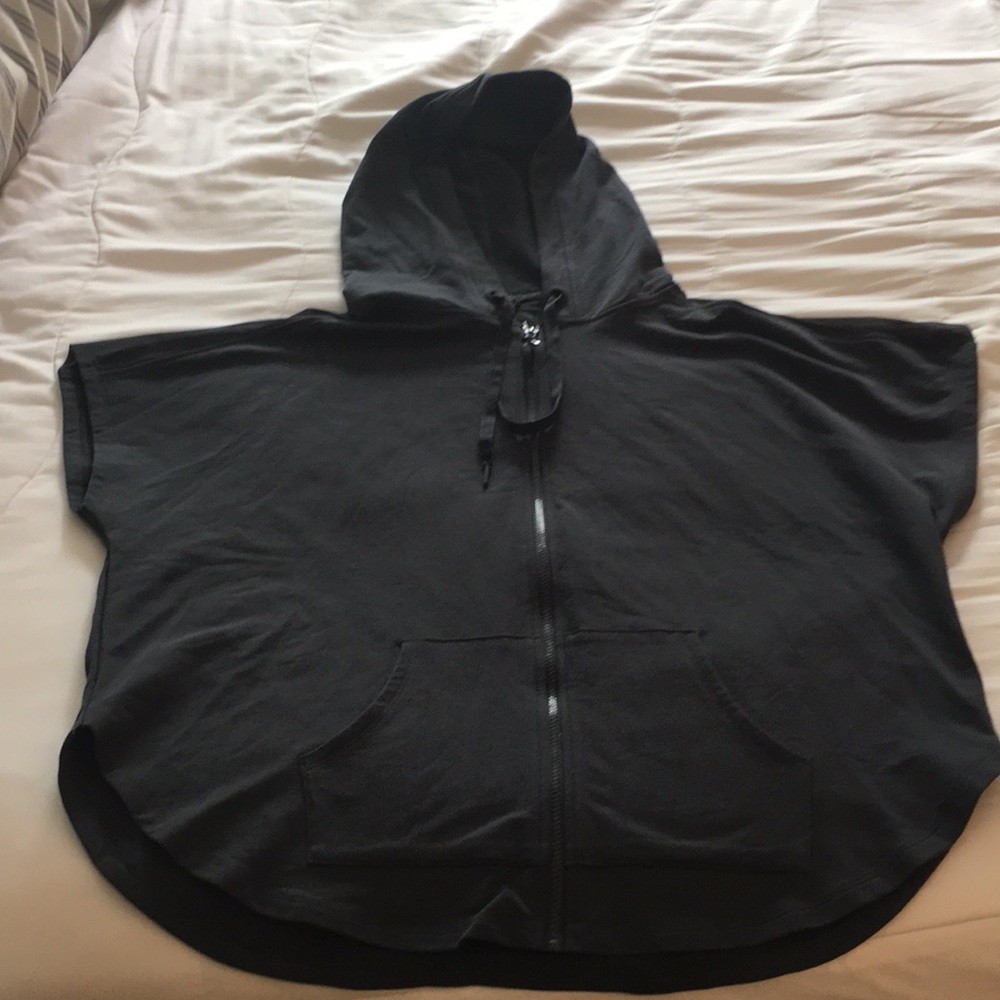 NWT Victoria secret sport Sz Lg short sleeve sweatshirt zip up jacket/smoke grey